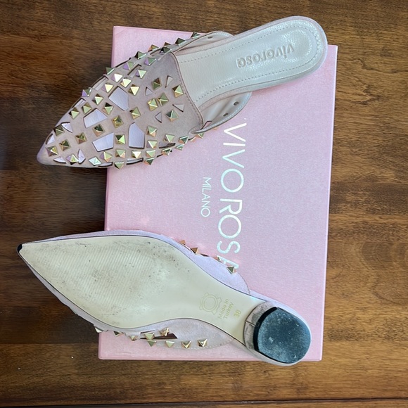 Vivorosa Milano soft pink, suade, with rose gold studs. - Picture 2 of 5